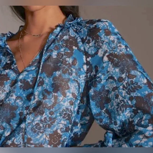 Anthropologie Tops - Anthropologie Blouse Size XS